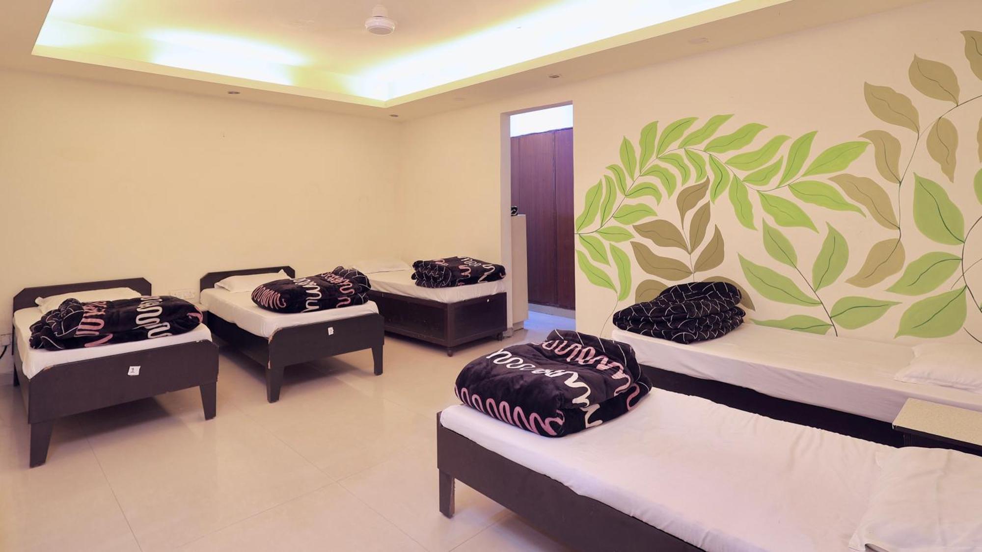Amigosindia Hostel New Delhi Luaran gambar